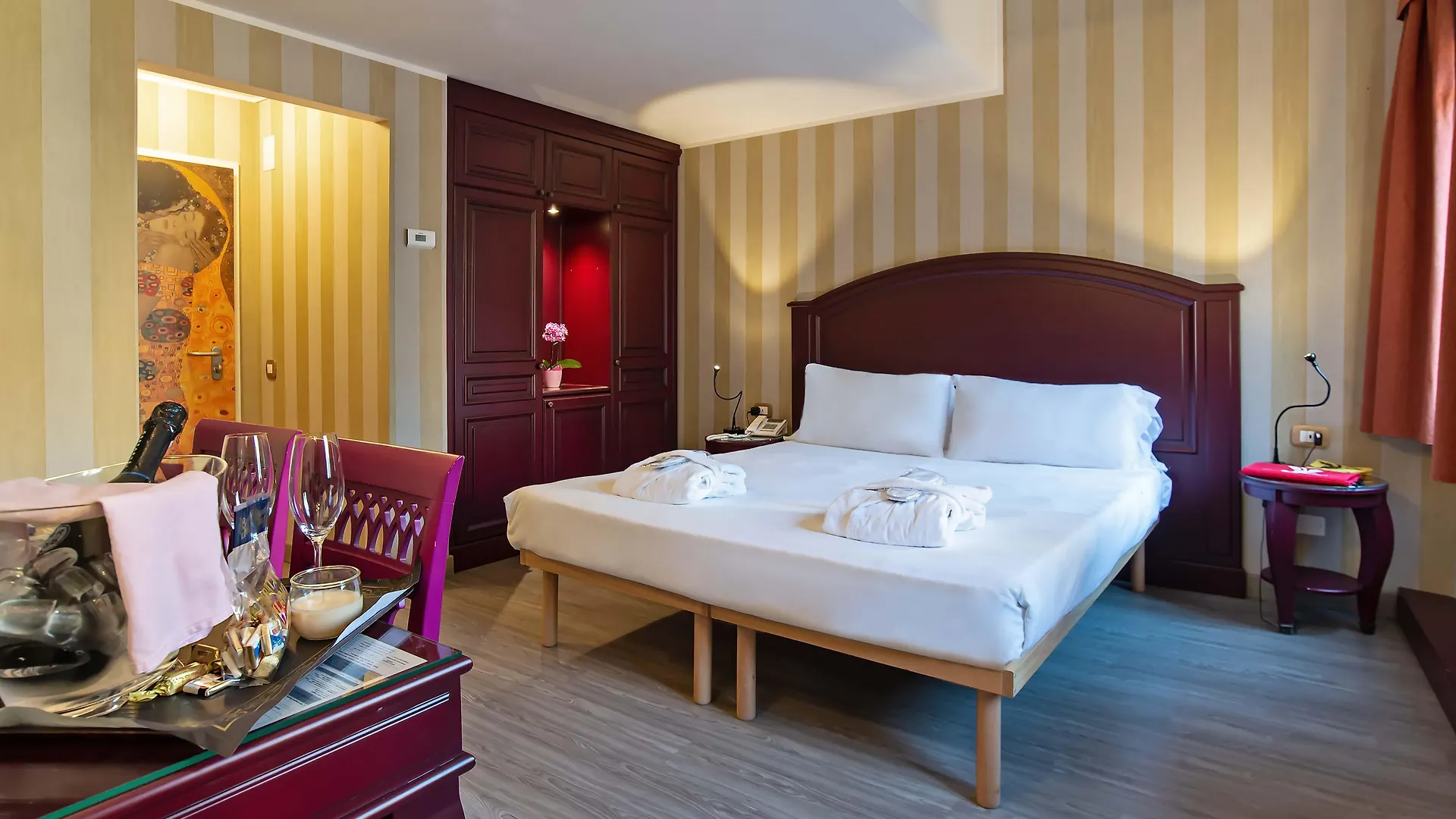 Hotel La Fenice Et Des Artistes Venice Italy