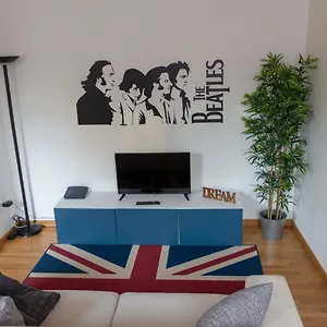 Number 3 Charming Old Town Appartement Parma